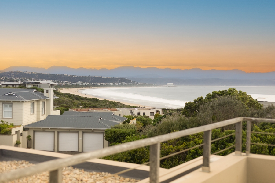 5 Bedroom Property for Sale in Whale Rock Beach Western Cape